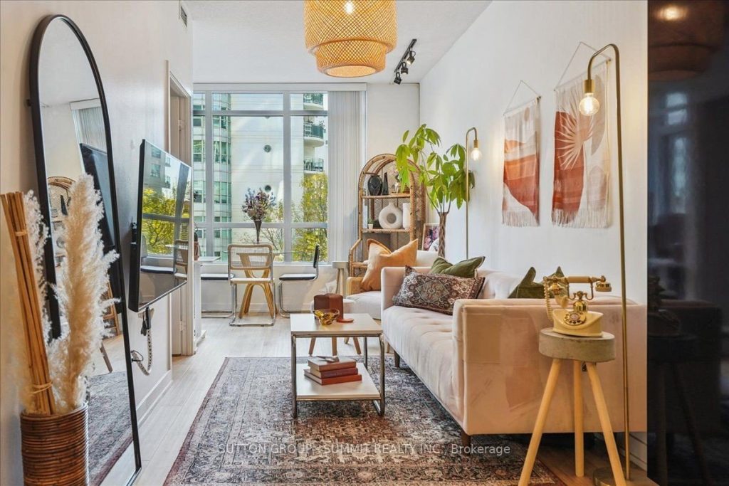 1-bedroom condo apartment for sale in Toronto — 515 - 38 Dan Leckie Way (Photo 1)