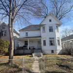5-bedroom home for sale in Windsor — 516 Dougall Avenue (Photo 2)