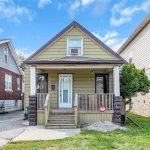 5-bedroom home for sale in Windsor — 516 Dougall Avenue (Photo 3)