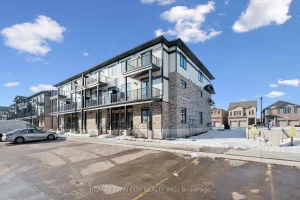 2-bedroom condo townhouse for sale in Waterloo — 51 Lomond Lane