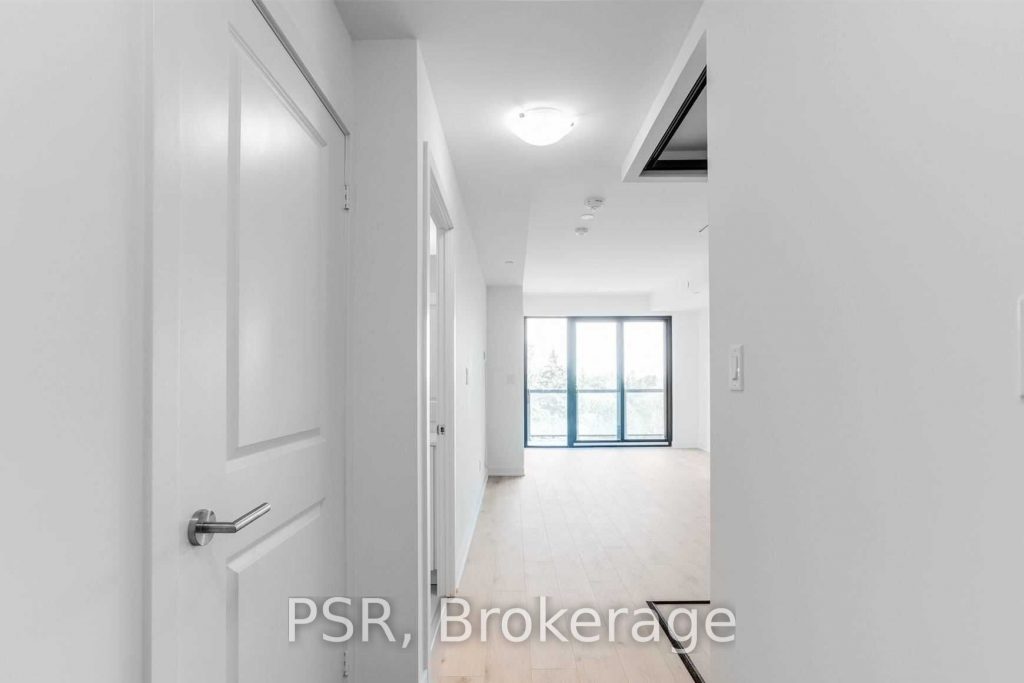 2-bedroom condo apartment for rent in Toronto — 524 - 2799 Kingston Road (Photo 1)