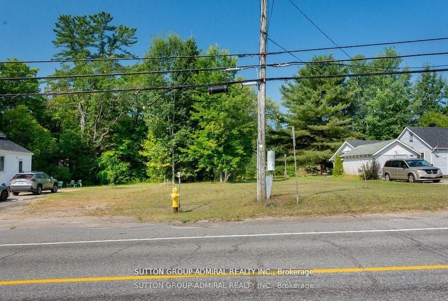 Studio vacant land home for sale in Huntsville — 538 Muskoka Road 3 North N/a (Photo 1)