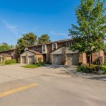 3-bedroom condo townhouse for sale in Halton — 53 - 660 Oxford Road (Photo 2)