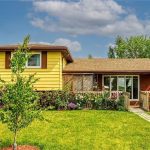 3-bedroom home for sale in Hamilton — 54 Berko Avenue (Photo 2)