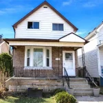 3-bedroom detached home for sale in Hamilton — 54 Edinburgh Avenue (Photo 2)