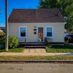 2-bedroom detached home for sale in Brantford — 54 Eighth Avenue (Photo 1)