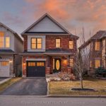 4-bedroom detached home for sale in Hamilton — 54 Nelson Street (Photo 5)