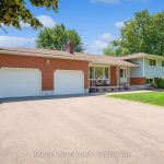 4-bedroom detached home for sale in Niagara — 54 Valley Road (Photo 2)