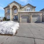 6-bedroom detached home for sale in Waterloo — 553 Sandbrooke Court (Photo 4)