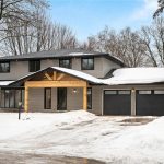 6-bedroom detached home for sale in Waterloo — 553 Sandbrooke Court (Photo 5)