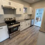 1-bedroom detached home for rent in Hamilton — 562 Beach Boulevard (Photo 4)