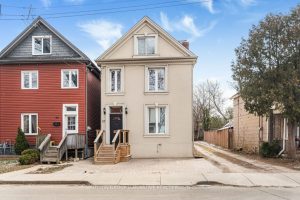 3-bedroom detached home for sale in Hamilton — 57 New Street