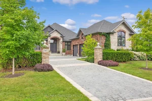 2-bedroom detached home for sale in Waterloo — 585 Regal Place