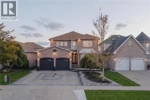 4-bedroom home for sale in Cambridge — 59 Mcnichol Drive