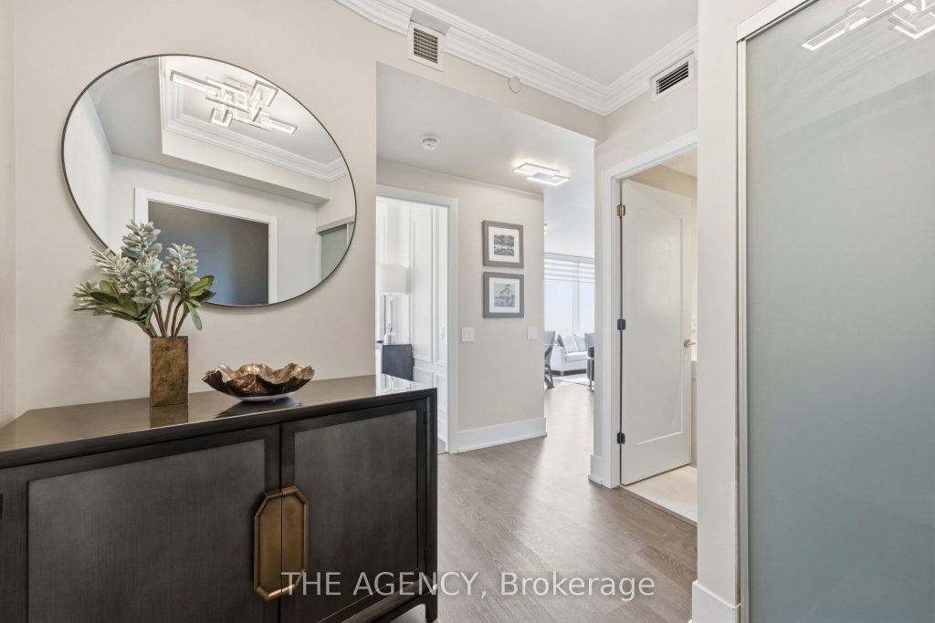 2-bedroom condo apartment for rent in Toronto — 5 - 10 York Street (Photo 1)