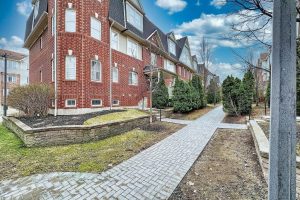 2-bedroom condo apartment for sale in Peel — 5 - 750 Neighbourhood Circle