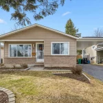 3-bedroom single family residence home for sale in Waterloo — 5 Aspen Crescent (Photo 3)