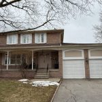 4-bedroom detached home for rent in Markham — 5 Empringham Crescent (Photo 3)