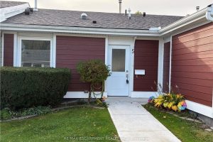 1-bedroom condo townhouse for sale in Hamilton — 5 Jaczenko Terrace