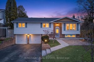 3-bedroom detached home for sale in Halton — 602 Clare Place S