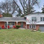 3-bedroom detached home for sale in Halton — 602 Clare Place S (Photo 3)