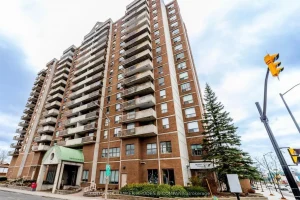 2-bedroom condo apartment for sale in Ottawa — 607 - 200 Lafontaine Avenue
