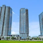 1-bedroom condo apartment for sale in Toronto — 607 - 255 Village Green Square (Photo 3)