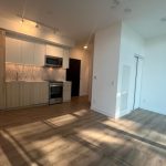 Studio condo apartment for rent in Toronto — 607 - 88 Bernard Avenue (Photo 4)