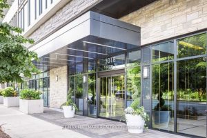 1-bedroom condo apartment for rent in Toronto — 609 - 3018 Yonge Street