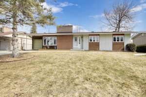 3-bedroom detached home for sale in Ottawa — 60 Foothills Drive