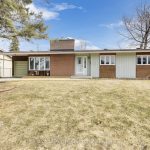 3-bedroom detached home for sale in Ottawa — 60 Foothills Drive (Photo 3)
