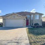 4-bedroom home for sale in Windsor — 6100 Quick Avenue (Photo 4)