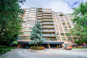 2-bedroom condo apartment for sale in Toronto — 615 - 3181 Bayview Avenue