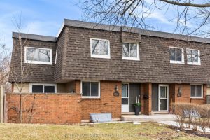 3-bedroom condo townhouse for sale in Halton — 619 Timber Lane