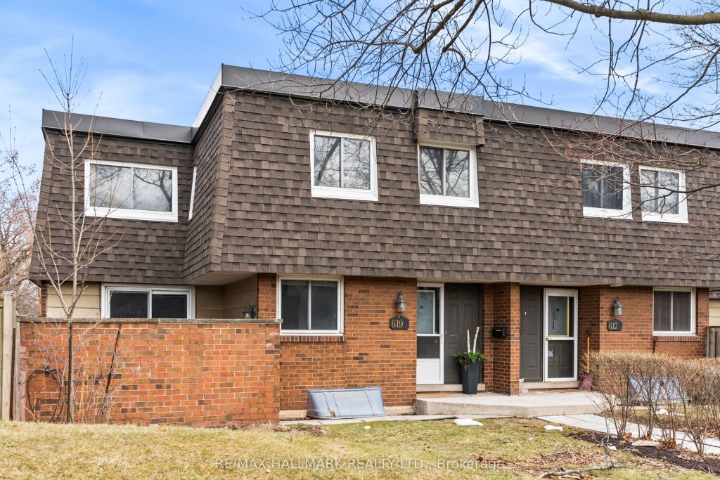 3-bedroom condo townhouse for sale in Halton — 619 Timber Lane (Photo 1)