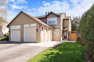 3-bedroom semi-detached home for sale in Halton — 623 Beaver Court