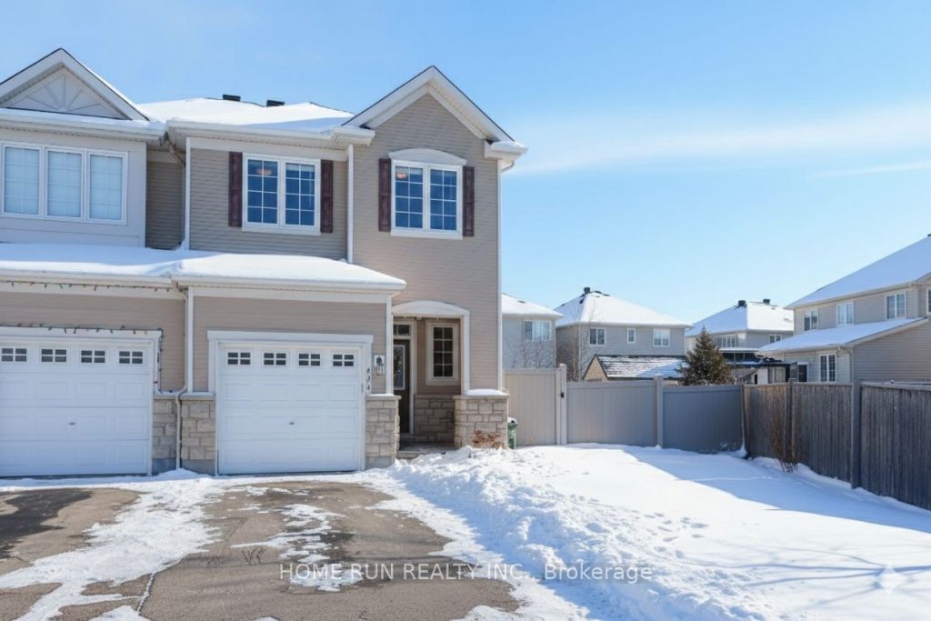 3-bedroom att/row/townhouse for sale in Ottawa — 636 Pamplona Private (Photo 1)