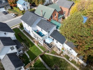 3-bedroom duplex home for sale in Leeds And Grenville — 65 Hickory Street S