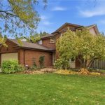 4-bedroom home for sale in Hamilton — 668 Tomahawk Crescent (Photo 2)