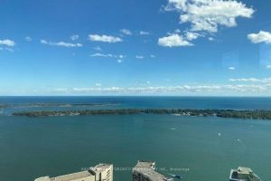 2-bedroom condo apartment for rent in Toronto — 6710 - 100 Harbour Street