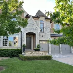 4-bedroom detached home for sale in York — 67 Rolling Green Court (Photo 3)