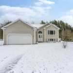 4-bedroom detached home for sale in Middlesex — 685 Strathmeyer Street (Photo 5)