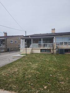 4-bedroom semi-detached home for sale in Toronto — 68 Lanyard Road