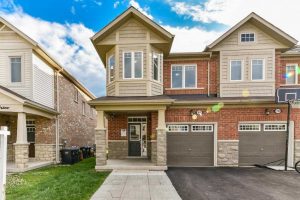 3-bedroom att/row/townhouse for sale in Peel — 68 Phyllis Drive