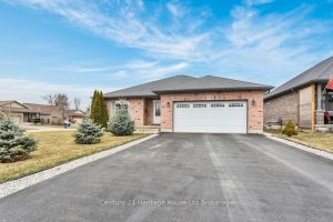 2-bedroom detached home for sale in Oxford — 69 William Street