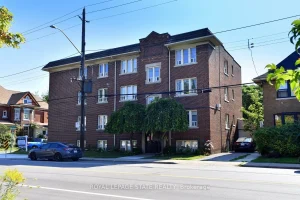 2-bedroom condo apartment for sale in Hamilton — 6 - 29 Sherman Avenue S