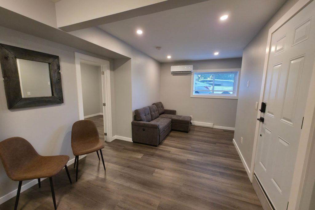 1-bedroom multiplex home for rent in Orillia — 6 - 82 Albert Street N (Photo 1)