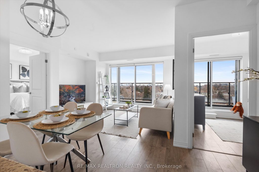 2-bedroom condo apartment for sale in Toronto — 701 - 741 Sheppard Avenue W (Photo 1)