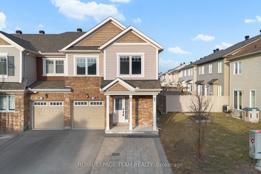 3-bedroom att/row/townhouse for sale in Ottawa — 708 Logperch Circle (Photo 1)