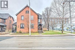 3-bedroom home for sale in Windsor — 715 Walker Road